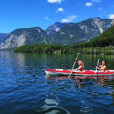 With A View Of The Hallstaettersee Apartment Obertraun