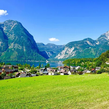 Apartment With A View Of The Hallstaettersee *